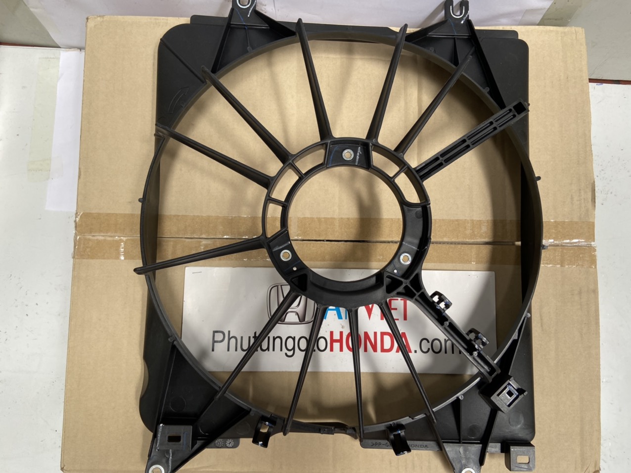 Lồng quạt két nước xe Honda CITY 2013 